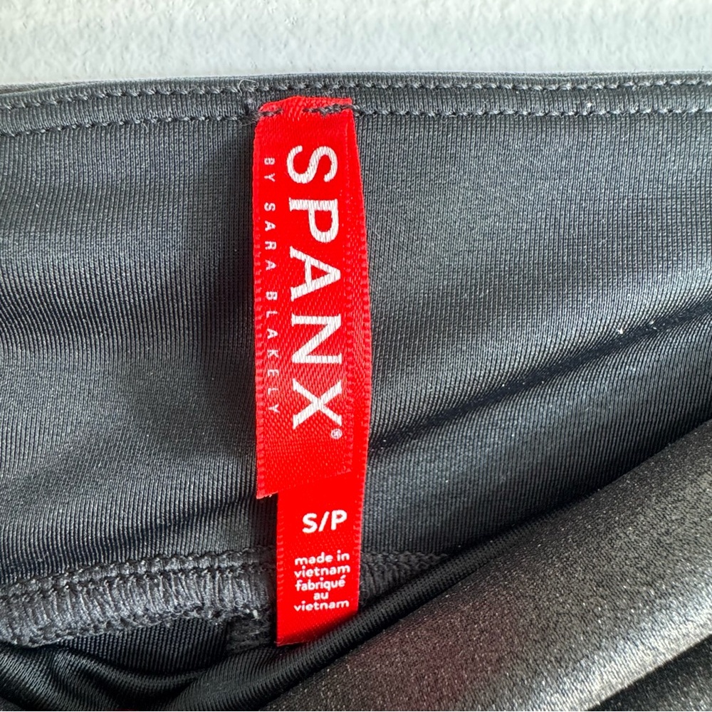 Spanx Faux Leather Tummy Shaping Moto Leggings Sz S - Picture 16 of 16